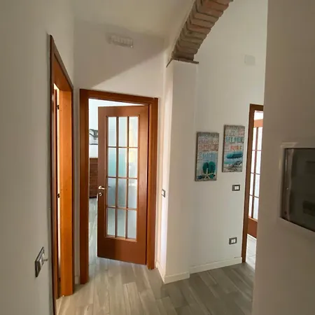 Downtown Station 5 Terre Apartment La Spezia