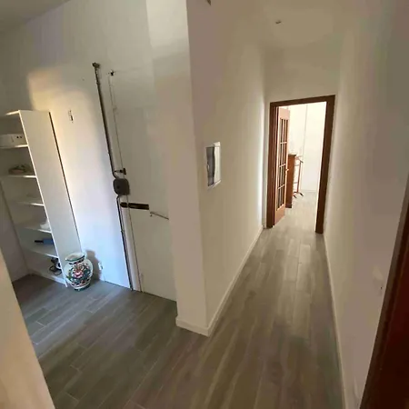 Apartment Downtown Station 5 Terre La Spezia